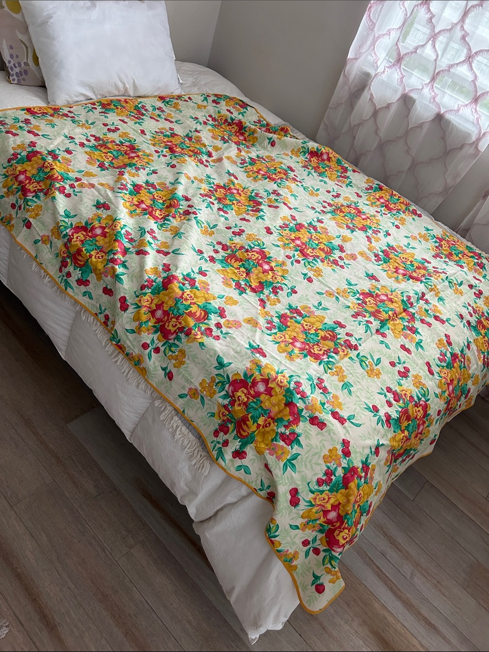 VTG Happidea 3 cotton fruit print table cloth made in Italy